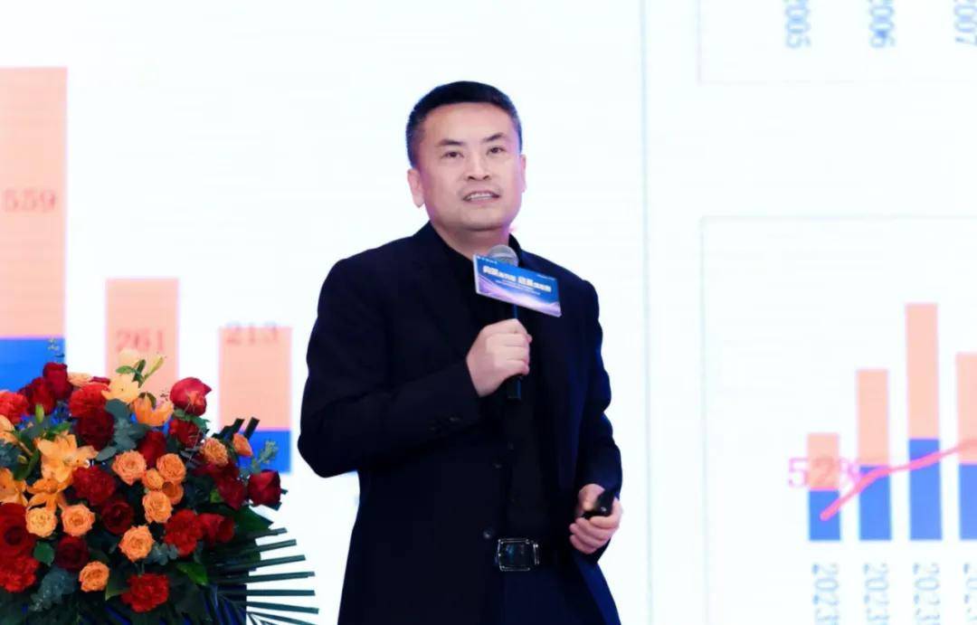 025中国家电厂商互融发展峰会在杭州隆重举行人生就是博-尊龙凯时构筑新势能稳基强新质：2(图4)